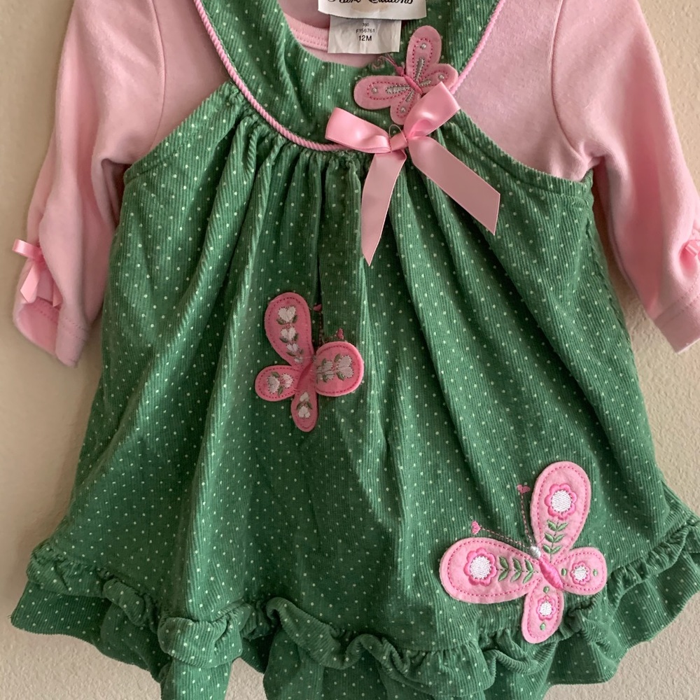 Infant 2 piece set.